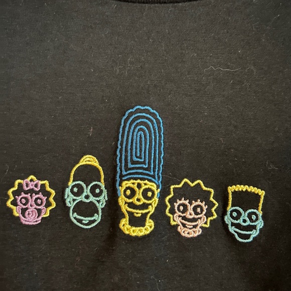 Forever 21 embroidered the Simpsons crop top - Picture 2 of 3